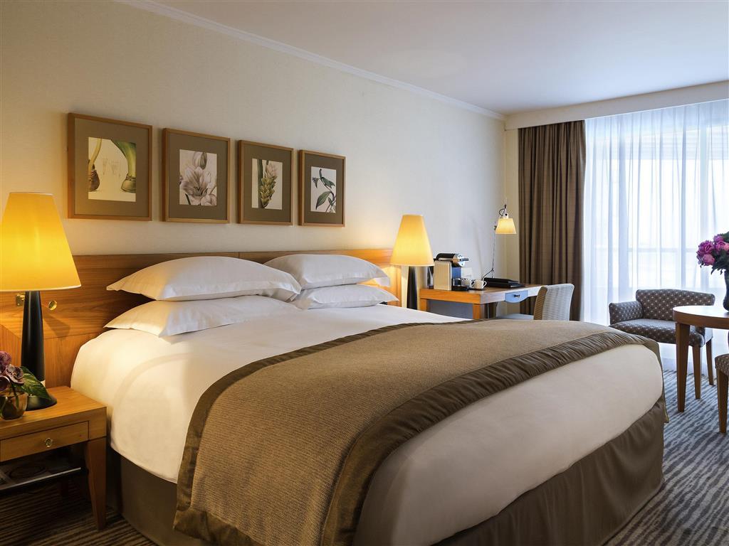 Sofitel Biarritz Le Miramar Thalassa Exterior photo